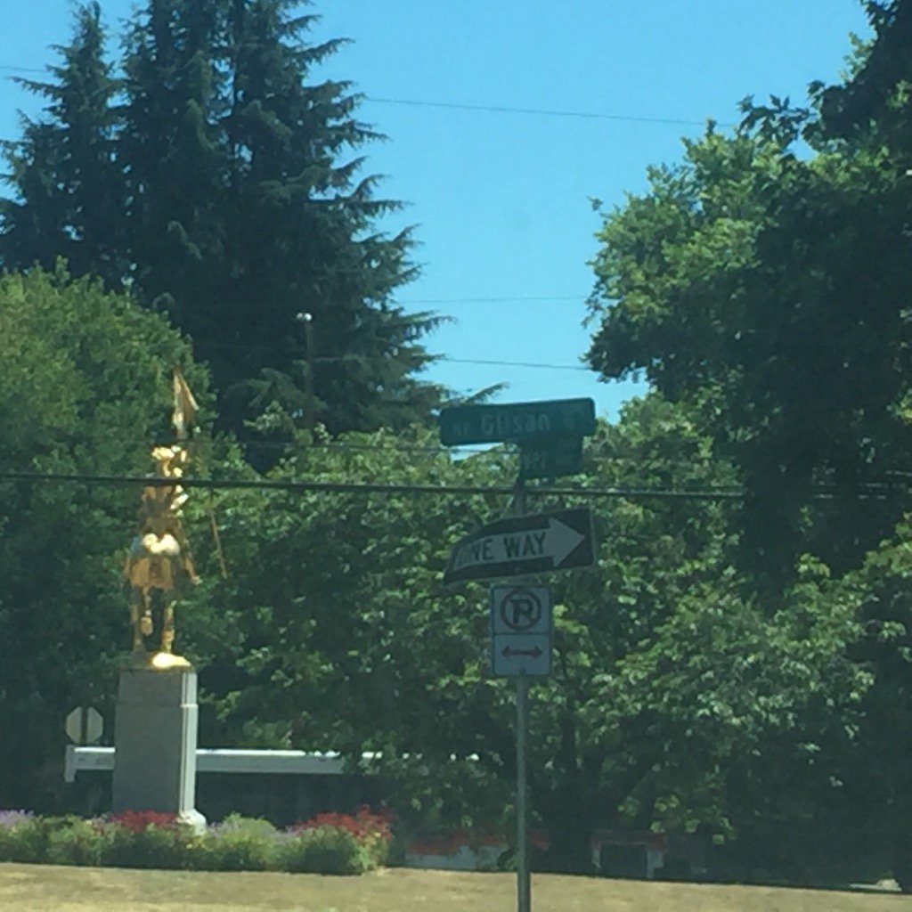 MartinLendahls's tweet photo. #PDXHunt gold? https://t.co/0RglNiIpWT