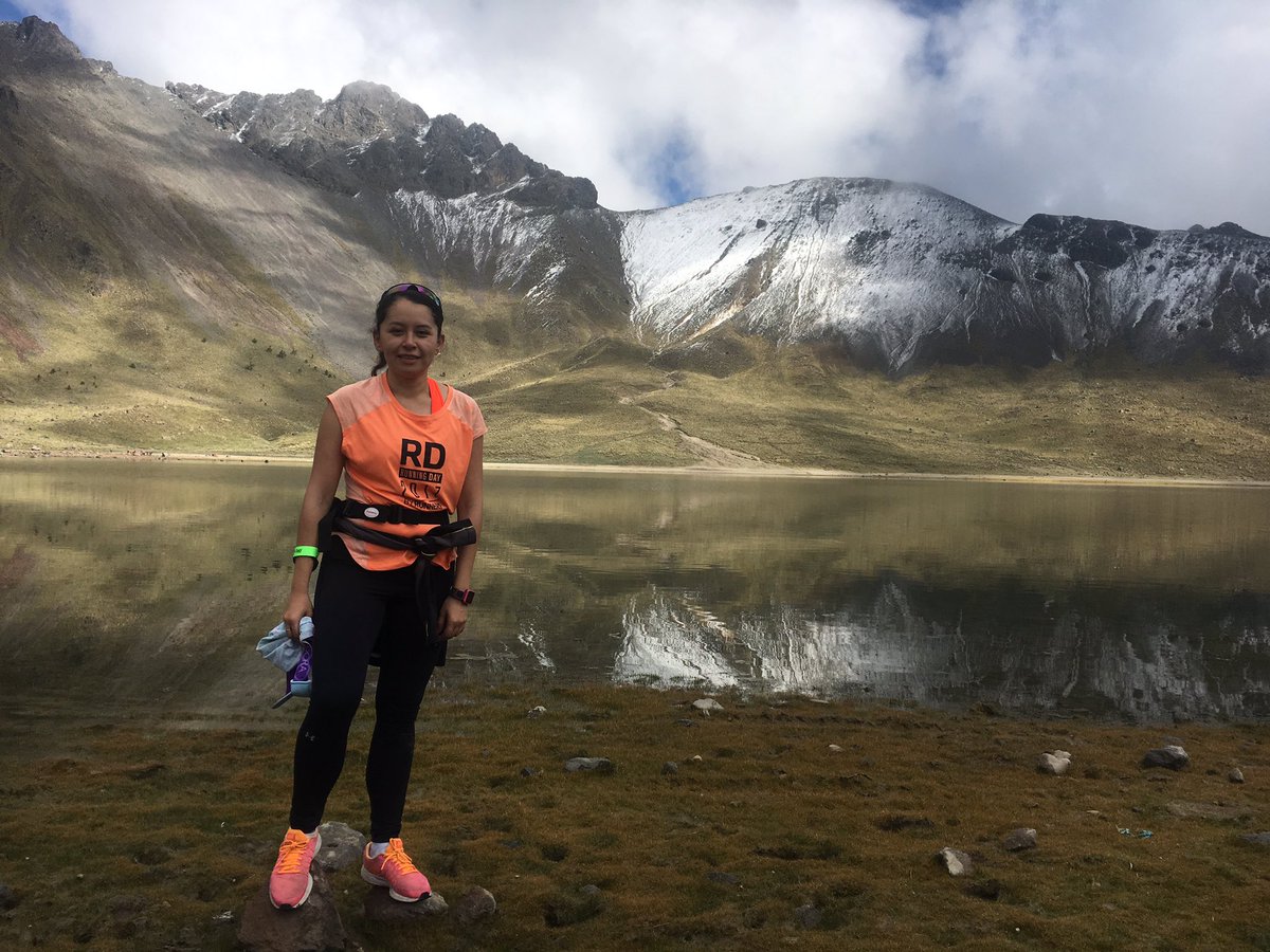 macrogibson's tweet photo. Buenísimo :) a disfrutar correr y estar ! #RunningDay #WhyIRunMéxico #HAYPOWER #RunningDay2017 https://t.co/CCOJ77tRcd