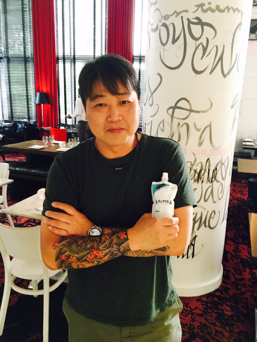 lalpinawater's tweet photo. Dicky Fung the Original food Gangster. #slsmiami #alhydro #lalpinahydrogen #mrchow ⚡️⚡️ https://t.co/ovzQNJNTrO
