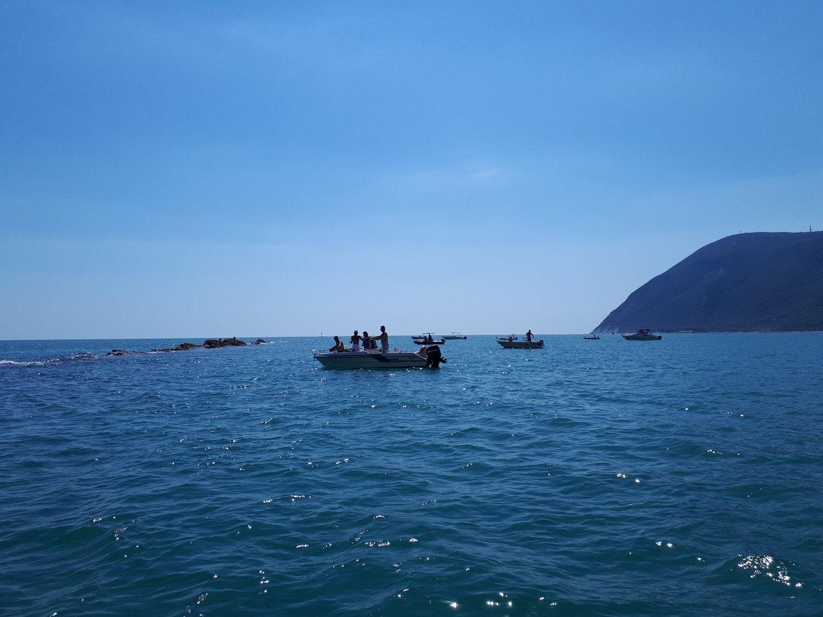 Stakanova85's tweet photo. #MonteConero, day 1: #Portonovo e #Mezzavalle. #sea #holiday @MarcheTourism @RivieraConero https://t.co/hAzNccIi5O