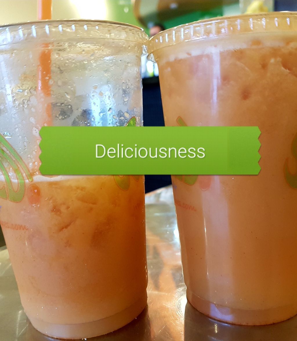 DemetriusAnt1's tweet photo. #Countdown365, Day 358: Grapefruit, Carrot, Orange, Apple, Ginger, Lemon, Turmeric, &amp; Cayenne. #HealthNut #Refresh #DoubleThePleasure #2Good https://t.co/sZN5tLnM7Q