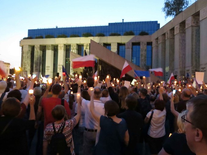 Переглянути зображення у Твіттері Переглянути зображення у Твіттері