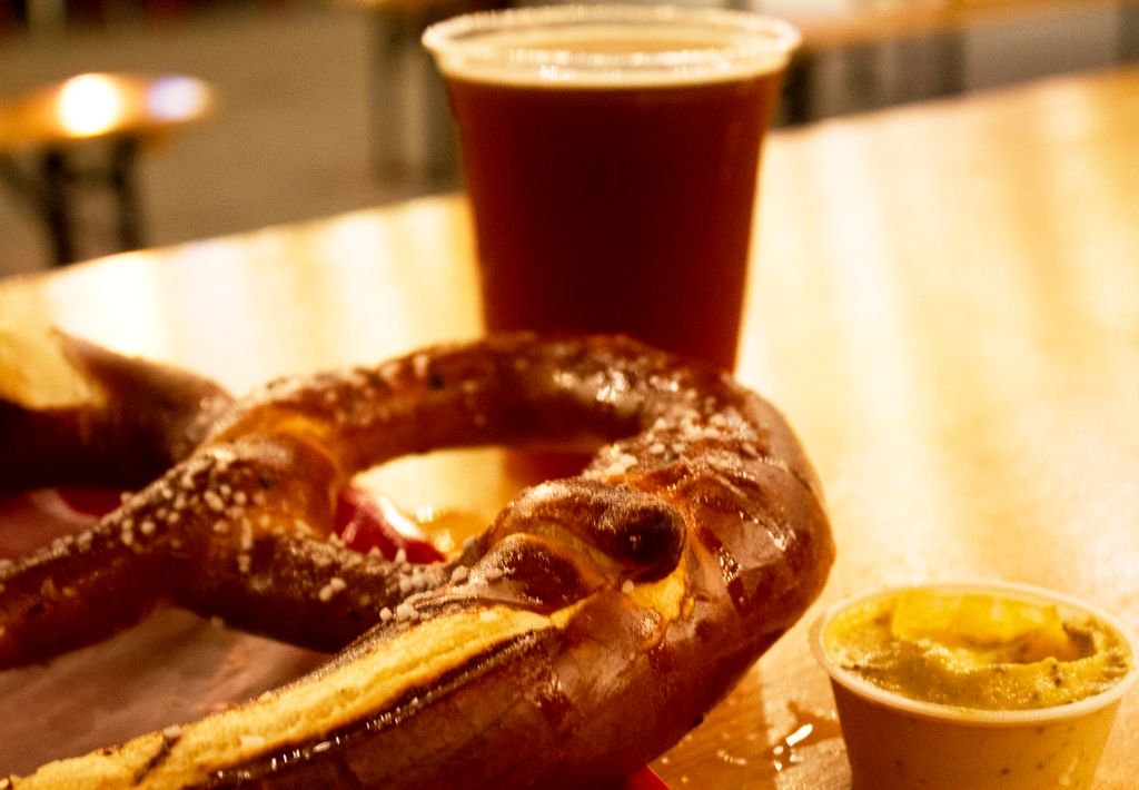 Birravino's tweet photo. Our Bavarian pretzels pair perfectly with most of the craft beers on tap. What's your favorite Birravino Beer Garden pairing? https://t.co/wwt7fuXq4d