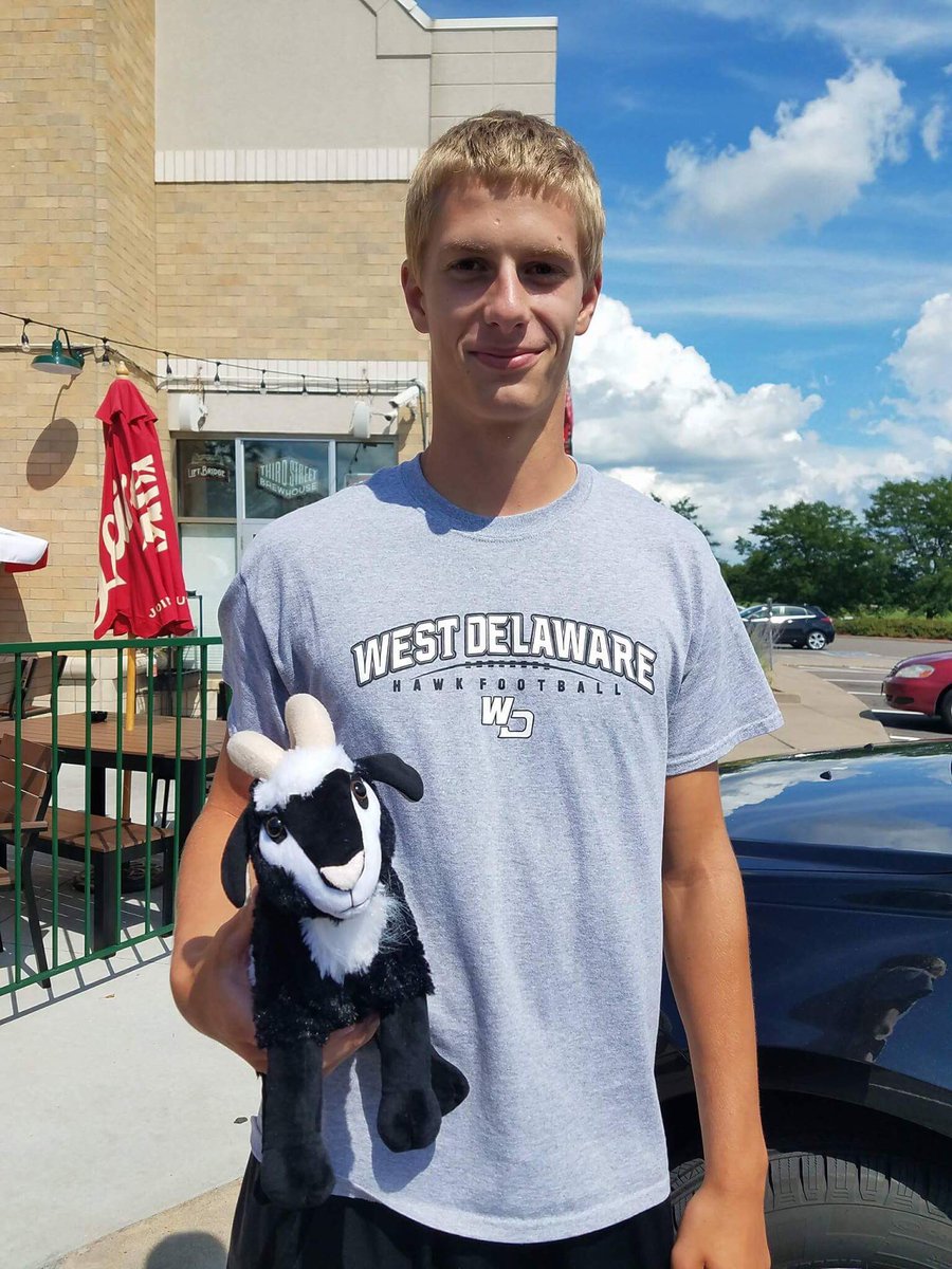 TacoTheGoat1's tweet photo. @iamavs17purple @TylerKelley18 with the salsa as the TPoTG. Plays hard on Offense &amp; Defense. Scores &amp; creates. I need more adjectives! https://t.co/FShkpwiOtj