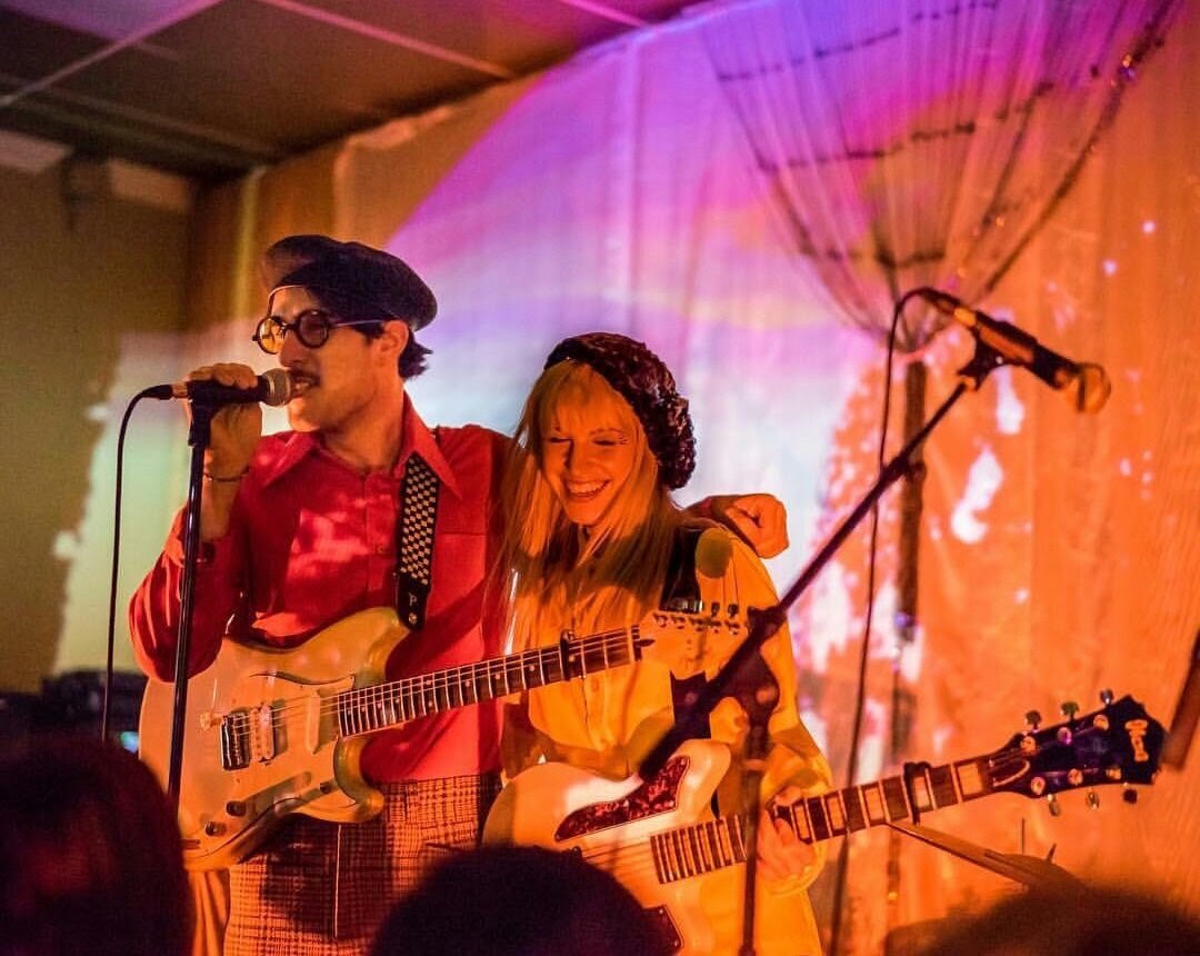 IdleWorshapada_'s tweet image. #MTVHottest Paramore