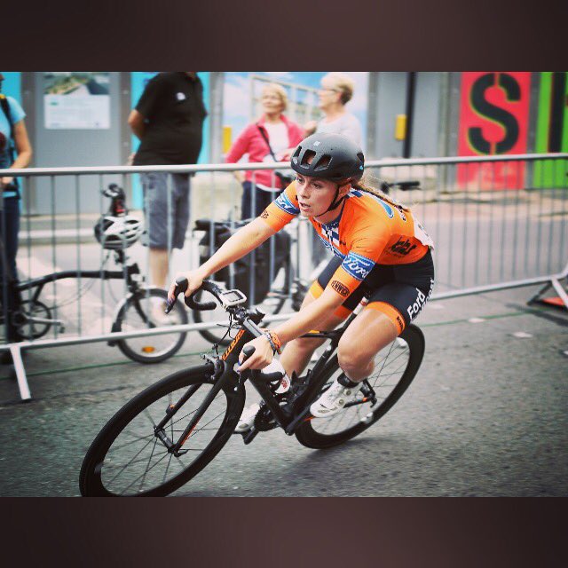 AdeleMartin3's tweet photo. National criterium champs last Wednesday!
📸- @AlexanderNaylor 
Thanks to @TeamFordEB 
@Kalasltd 
@HIGH5Nutrition 
@forduk https://t.co/8yQpskhA8N