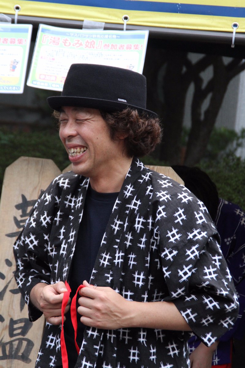 ひろし ザスパ 17 07 22 熊本戦 サッカー大好き芸人 平ちゃんこと平畠啓史さん 番組の取材で 湯もみ を体験 ゴールが決まった瞬間は喜ぶ けど すぐに真顔に戻ると言うのを繰り返してました Thespa 平畠啓史 J楽