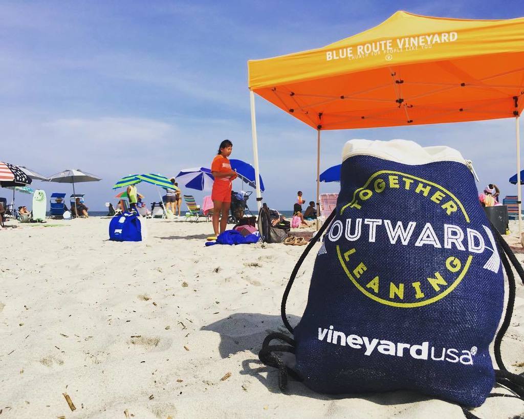 matt__stoudt's tweet photo. Thanks, @vineyardusa for the awesome beach bags!! @brvyouth (@brvchurch) appreciates it. #VineyardTLO #BRVyouth #VineyardYouth #OCNJ https://t.co/zhbobUcaof
