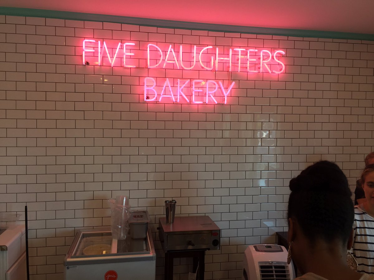 ChaunceyJulius's tweet photo. @Five_Daughters...Best donuts in #Nashville! #FiveDaughtersBakery #13yearsOfMarriage #AnniversaryWeekend https://t.co/0DIl9YfC0p