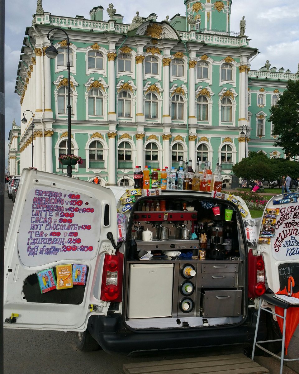 josrrasu's tweet photo. #Hermitage #ColumnadeAlejandro #CatedraldeSanIsaac #SanPetersburgo #StPetersburg #Санкт-Петербург https://t.co/gymuum29pz