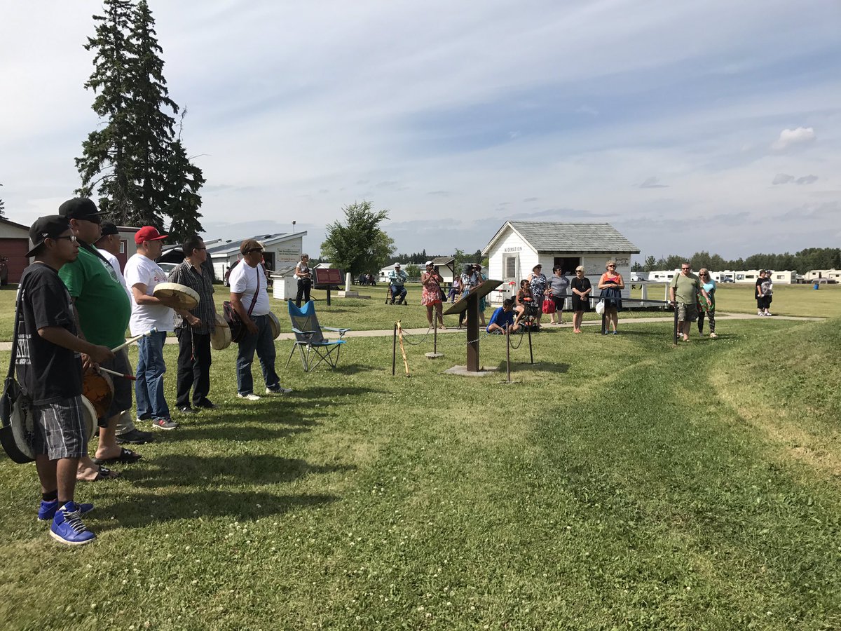 lacstanne's tweet photo. Opening Ceremonies - 2017 LSAP welcoming all pilgrims. #NativeCatholic #StAnne #Indigenous https://t.co/9V7xgEaODv