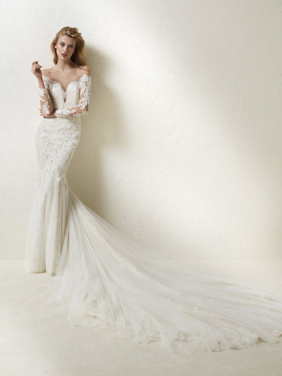 ElRetiroBogota's tweet photo. Vestidos que inspiran!
@pronovias #ModaElRetiro https://t.co/e0N2ncLeBf