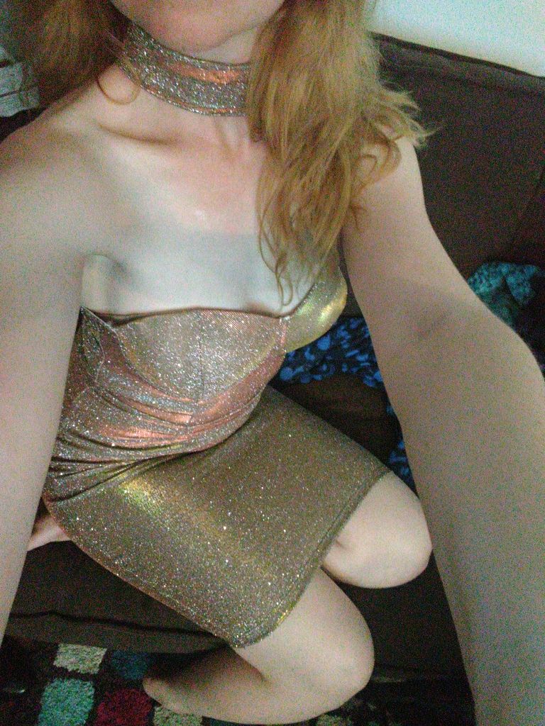 GoddessMissRose's tweet photo. Getting ready to go out with My girlfriends. you may stay home and think about all the fun I'm having. #Femdom #Findom #FemaleSupremacy https://t.co/KDXnnqC3XS
