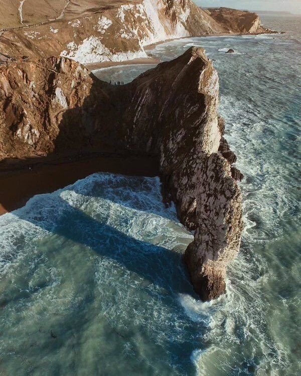 iIoveaesthetics's tweet photo. into the ocean https://t.co/7xTZXWBCRn