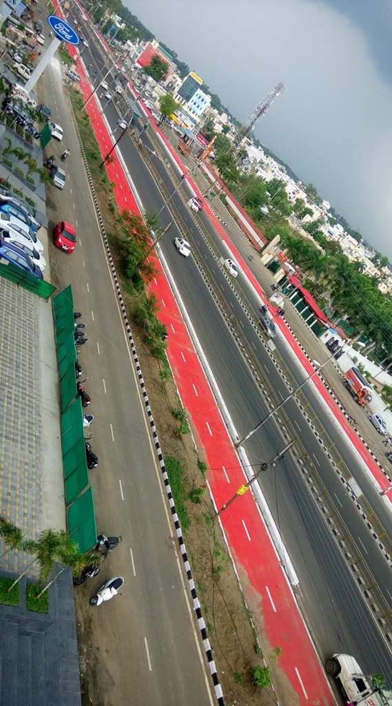 bhopal_bscdcl's tweet photo. #DedicatedCycleTrack #CharteredBike #BhopalSmartCity #PBS https://t.co/3xw9sS53gF