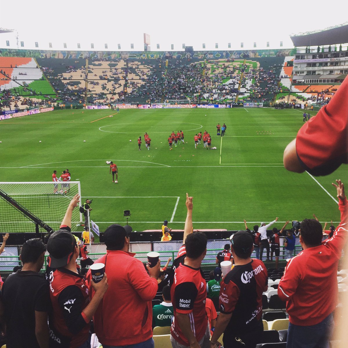 JCesarSoy's tweet photo. Arriba el Atlas cabrones 🔴⚫️ #buenosmomentos #nomas3 https://t.co/n9axoTWNte