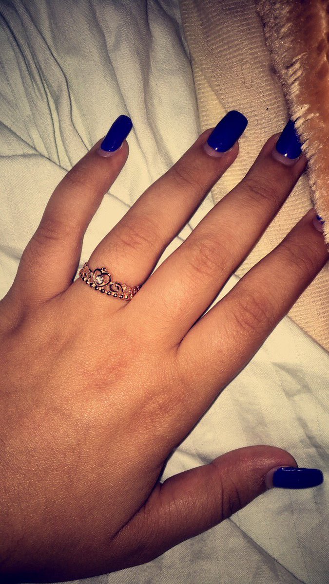 __riley_marie's tweet photo. Crying. Thank you baby 😍😩😘 https://t.co/TLEUH65t1C