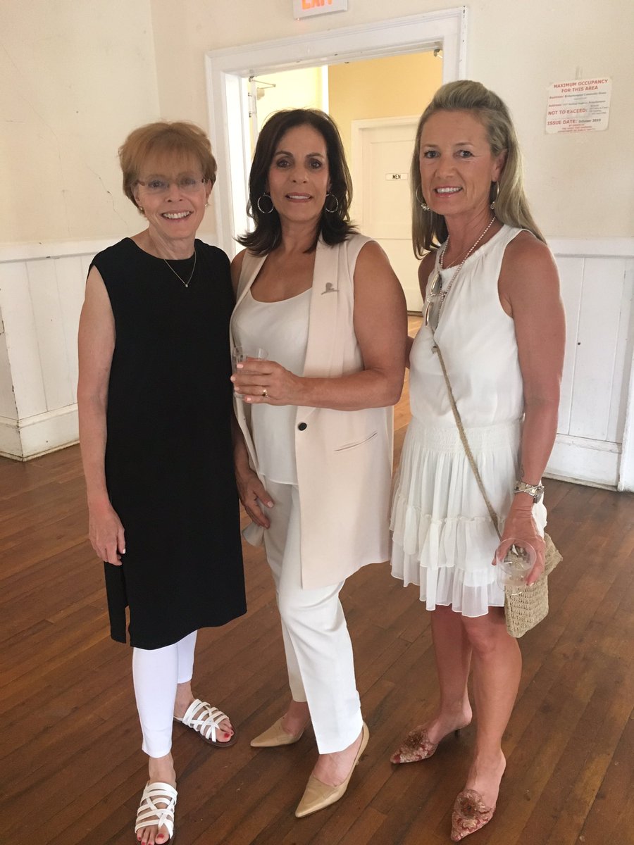 robertkouffman's tweet photo. Thank you to everyone who made our Annual Charity Event a success! @StJudeResearch @LegislatorBL3 @navigatepro @le.charlot @mkldreambuilders https://t.co/TYv9MF6JEq
