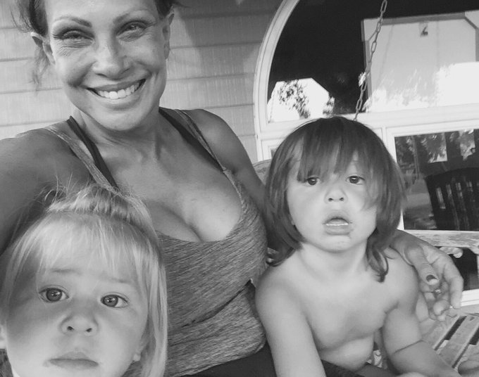 Just swinging with gks https://t.co/kf5srjgxyb