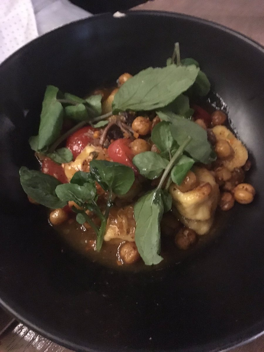 jpcacho's tweet image. Last meal of the day @dirtyhabitsf was #epic! Seared #duck, #nyokee and a Dh #burger. Great way to end the day! #SanFrancisco #travel #food