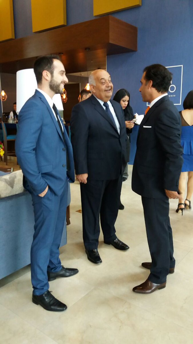 MichelChain's tweet photo. Muy emocionado de estar presente en la inauguración del hotel @CrownePlaza ¡Impresionantes instalaciones! https://t.co/jUlm8K6Q2o