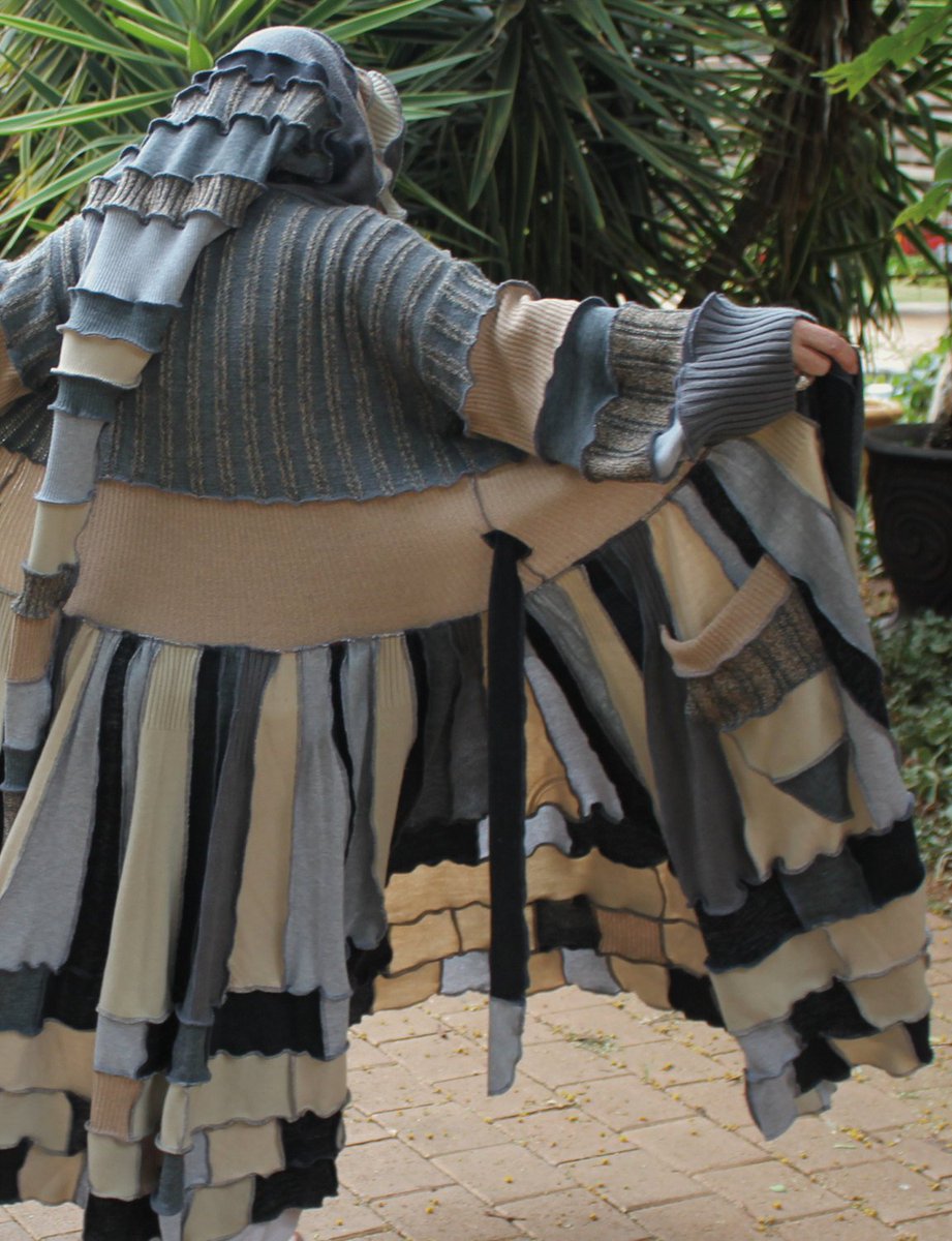 kennainafrica's tweet photo. Katwise sweater coat ,  Katwise inspired Coat , Winter coat… https://t.co/MYfgZSuQ5M #KennaInAfrica #KatwiseInspired https://t.co/sP6DUsC7UU