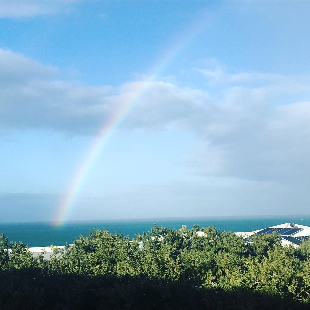 Jenfire60's tweet image. Good morning from the far end of the world. Rainbows still exist ❤️❤️❤️