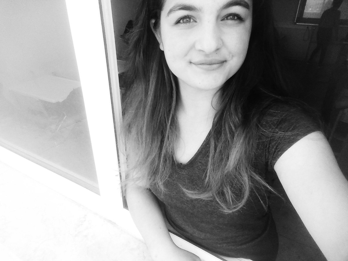 birincib61's tweet photo. #Gülüşümü yakala öfkem ağır gelir sana#...😂😉 https://t.co/5p5wvpbWZp