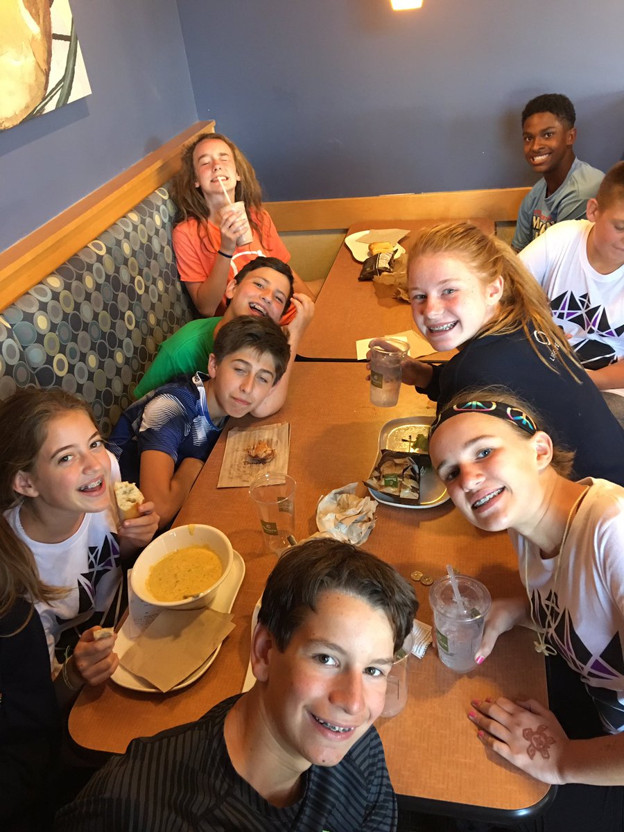 IWHiddenlake's tweet photo. Panera for dinner😊 https://t.co/B1j1Gsz2pD