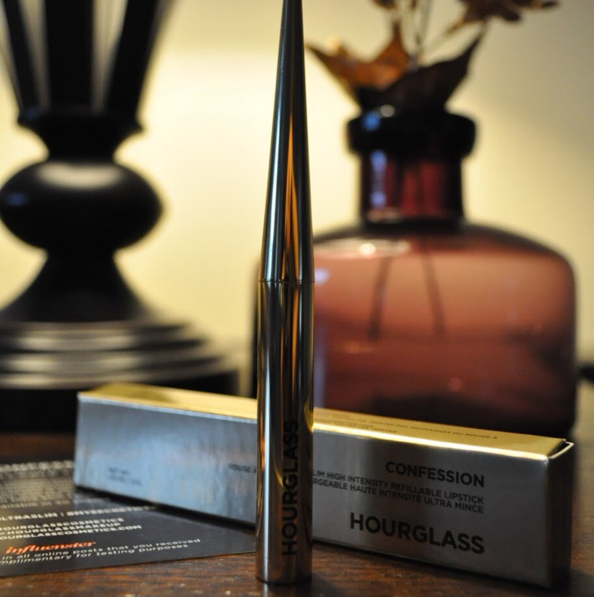 PaperDollCo_'s tweet photo. I got my #Hourglass Voxbox from @Influenster!! ❤️😍 https://t.co/O23AIjaCqm