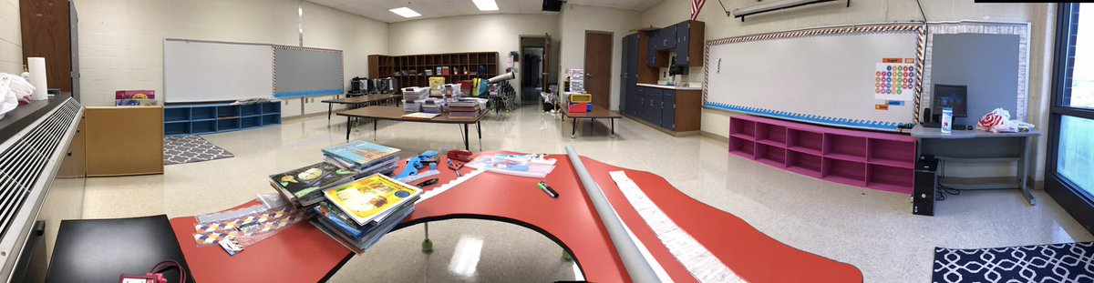 mandy_teacher's tweet photo. 7 hour work day leads to lots of progress!! #goals #kindergarten #itwillallcometogether #imsopicky https://t.co/CT3gcdt2gR