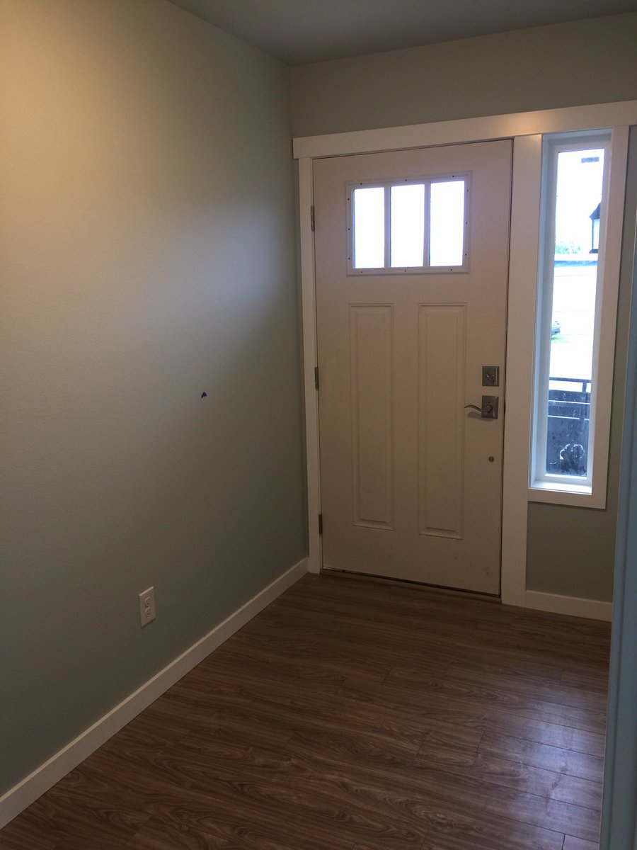 Sandyshellvacay's tweet photo. We'll be heading down this week to get this bad boy furnished and ready for guests!
#vacationrentalbyowner #longbwachwa #funbeach https://t.co/GdPKJqXKTI
