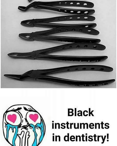notasdentales's tweet photo. Tan negros como mi alma 😍😍😍😍
#black #noir #extration #dentista #odontologia https://t.co/wCGKn2j15v