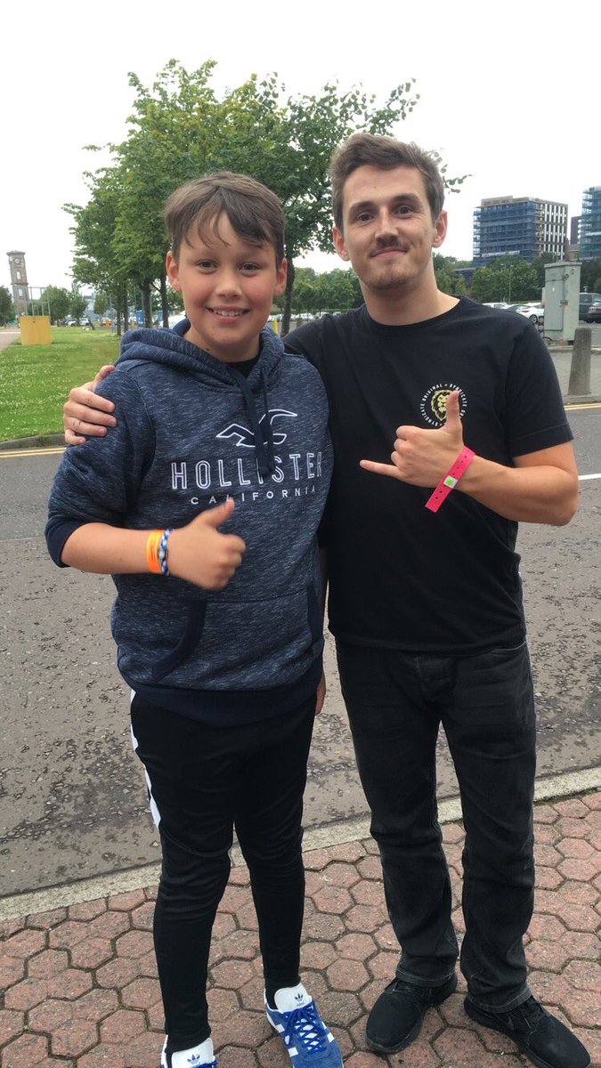 jaydenH04's tweet photo. So happy that I met @ProSyndicate today ๐#InsomniaScotland https://t.co/JElGv8yPVt