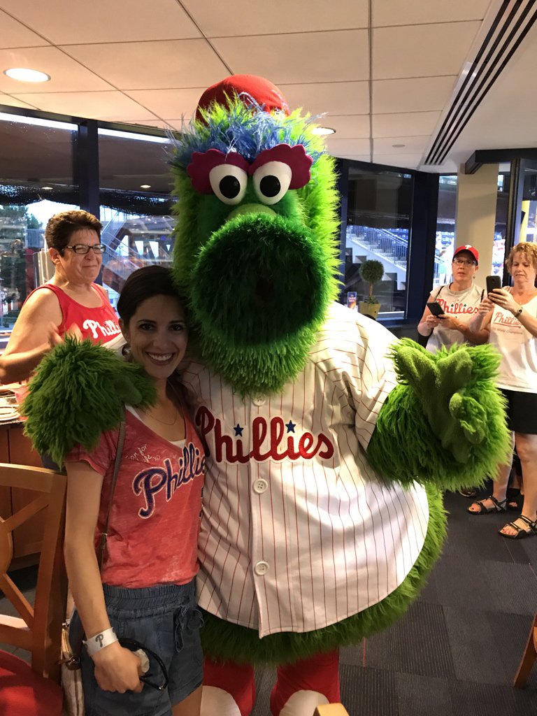 CrossingBroad's tweet photo. Pretty sure she’s going to leave me #DKbucketlist https://t.co/dChEu9MYDB