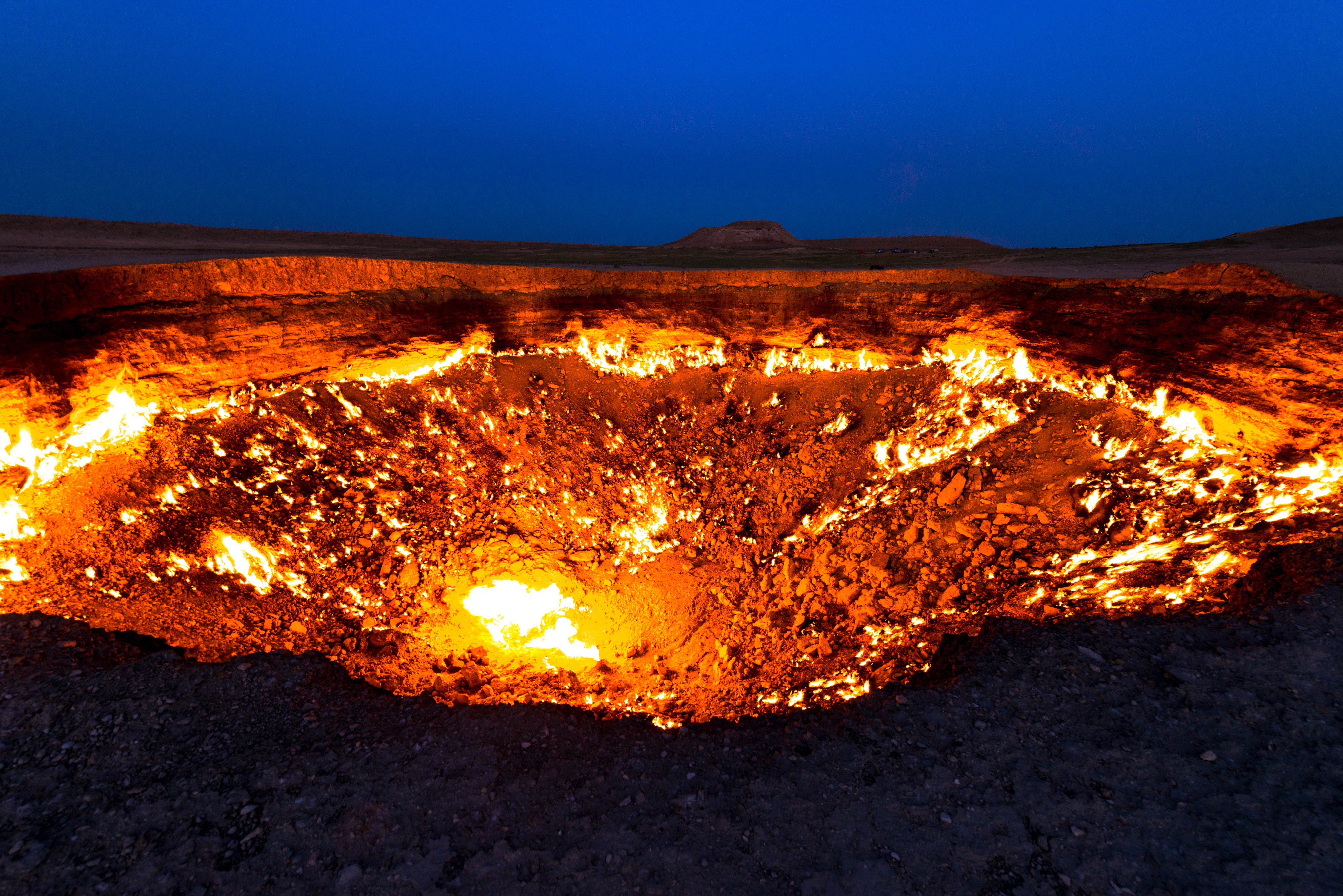 ショウ The Door To Hell トルクメニスタン Turkmenistan 地獄の門 ガスクレーター ダルヴァザ Travel Traveling T Co Qyji8nvmtk Twitter