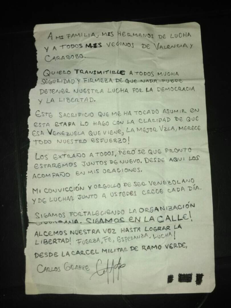 CarlosGraffe's tweet photo. #ATENCIÓN Mensaje de Carlos Graffe desde su celda en la cárcel militar de Ramo Verde. Lo vamos a liberar! #LiberenAGraffe https://t.co/KXhWe0iWTs