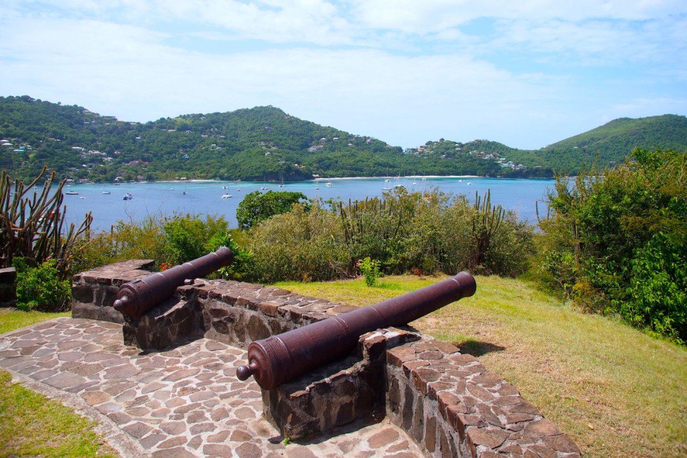 UncommonCarib's tweet image. Legends and loose ties to American history at Fort Hamilton, #Bequia bit.ly/1VTVU8E @discoversvg #travel