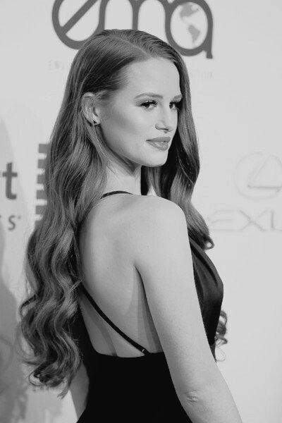 ㅤ  ㅤㅤㅤㅤ1995. Nuevo comienzo.