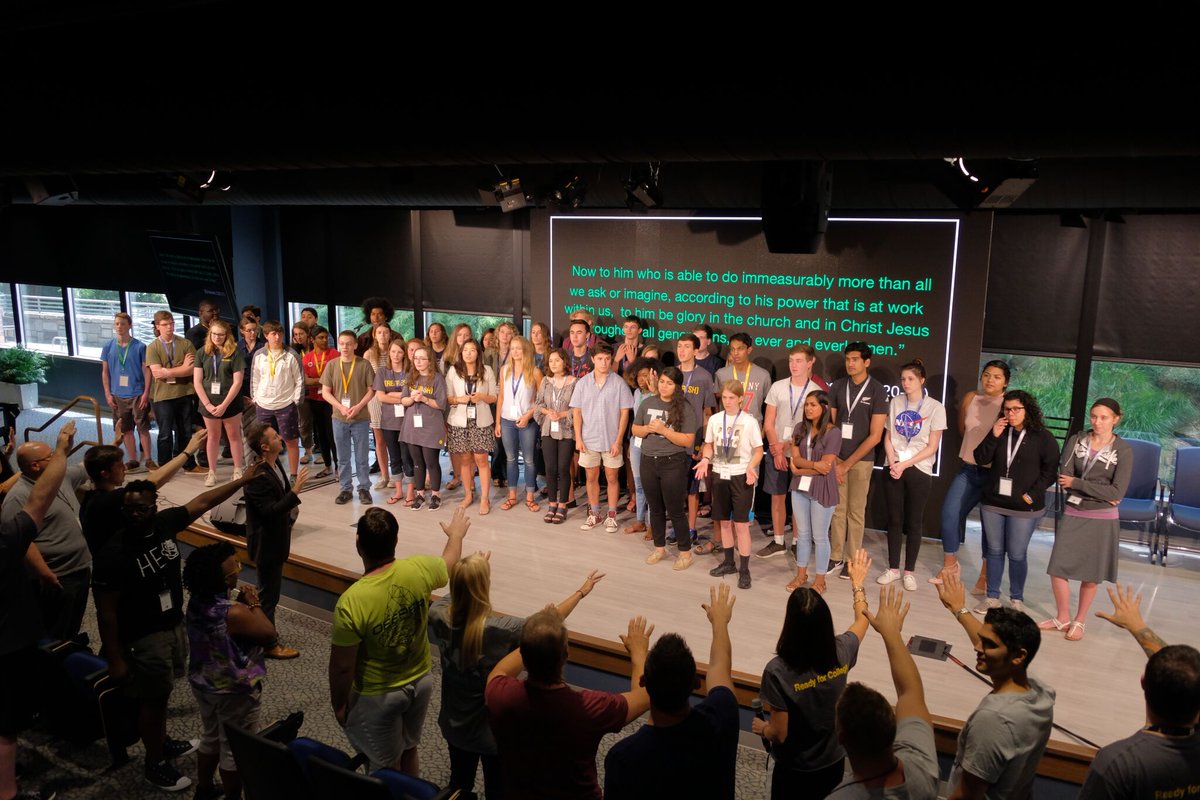 VinceRVitale's tweet photo. This is why I have hope for America. These @ZachInst students off to college confident in Christ & eager to share Him on campus #refresh17 https://t.co/3qXhY0EEej