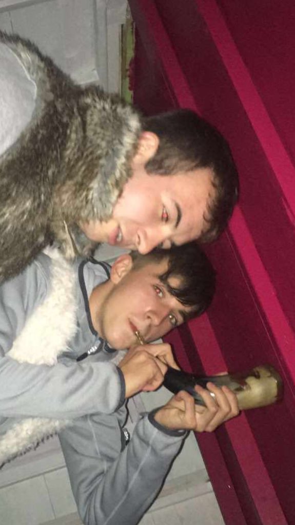 ChloeTaylor_97's tweet photo. @connordixonn3 Lmaooooo https://t.co/T6YeW4eMdo