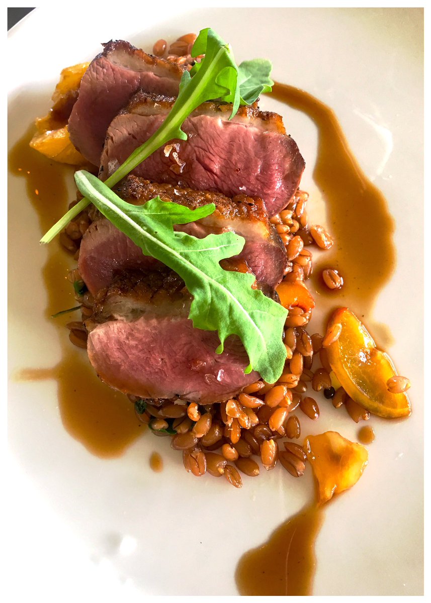 🌜Leah Salt tweet media