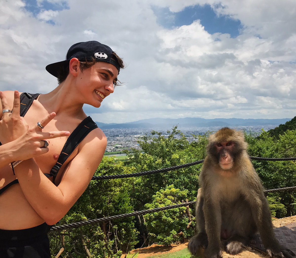 ColbyBrock's tweet photo. Met this lil guy on top of a mountain in Kyoto, Japan 🇯🇵 I'd say we hit it off pretty well 🐒 https://t.co/vyMC1r6fk2