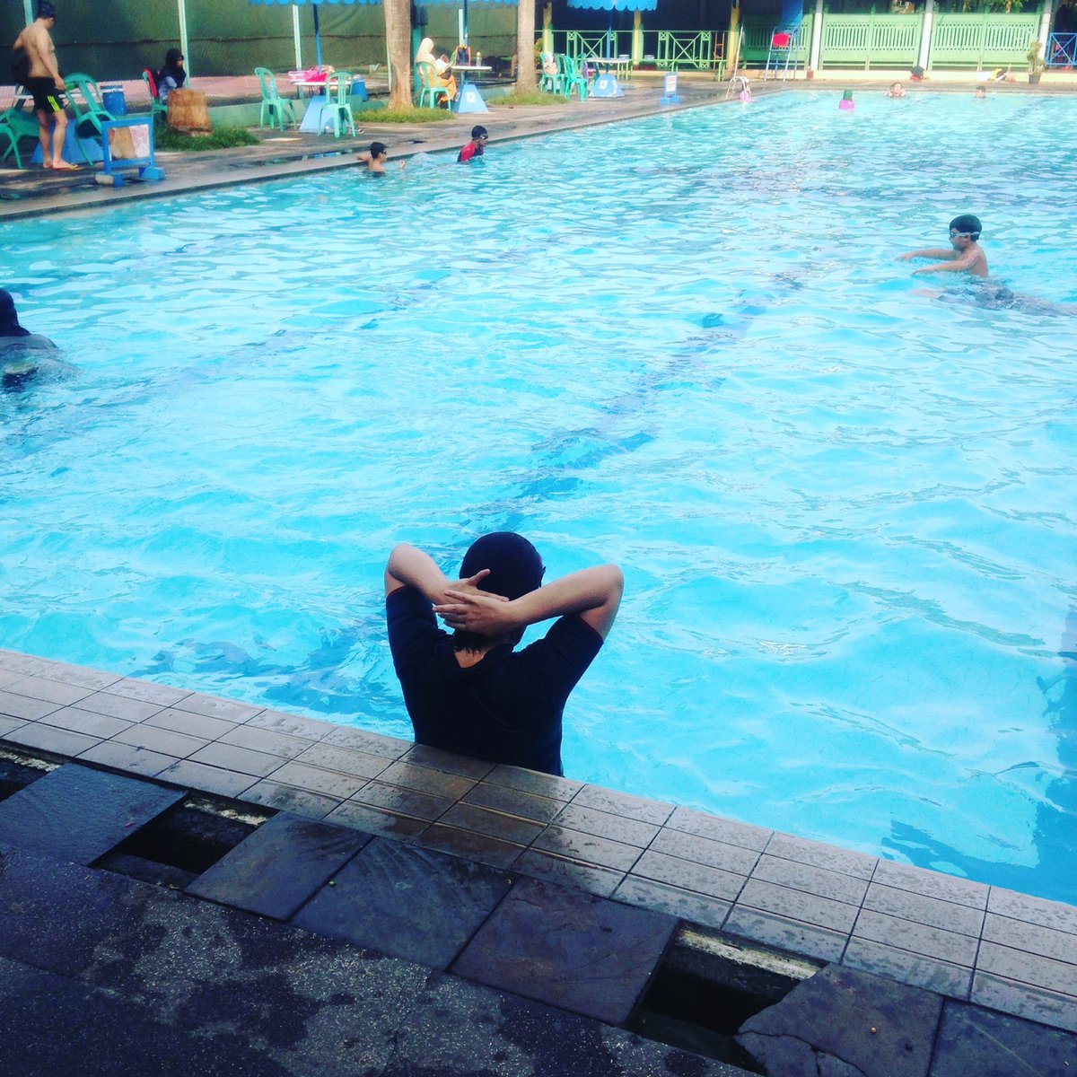 reynchardt's tweet photo. 600 meters already 🏊‍♀️@Mismiralda 😍
#6Laps #Done https://t.co/9HPK9wB4xx