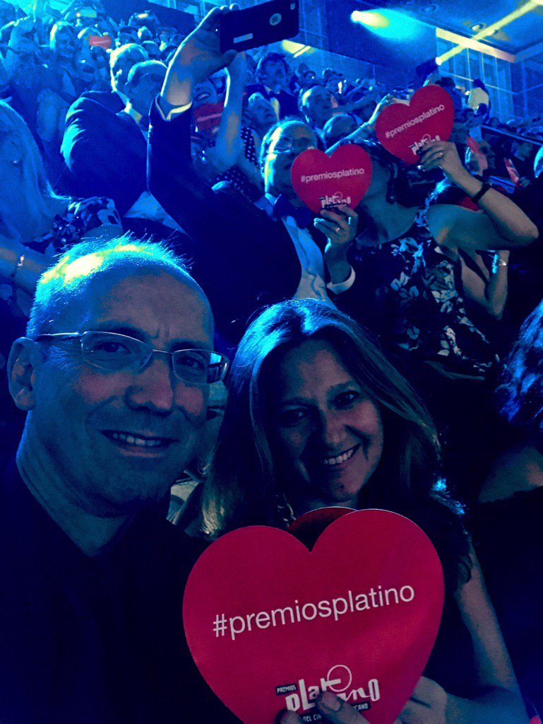 Gargarra's tweet photo. #premiosplatino https://t.co/Jx6Sxff3d2