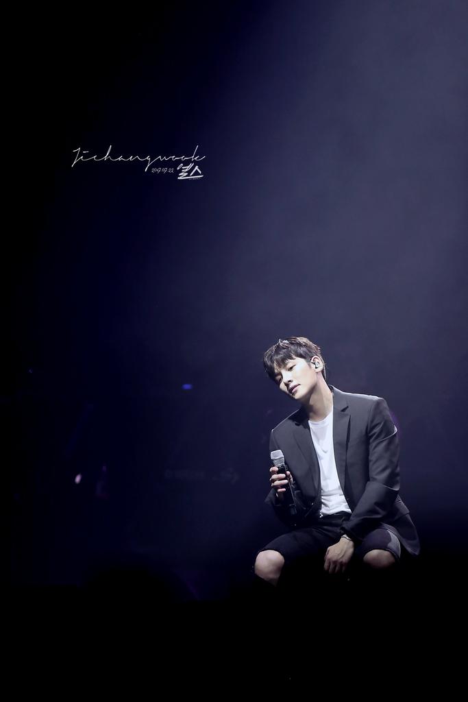 jichangwook_id's tweet photo. [PHOTO] 170722 Jiscovery History Concert at Olympic Park #2
2nd show (7 PM KST)

©onpict
#jichangwook #jiscovery https://t.co/qRG1LpJfvv