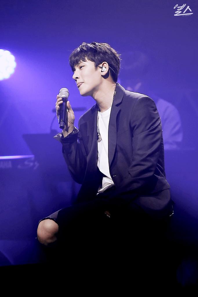 jichangwook_id's tweet photo. [PHOTO] 170722 Jiscovery History Concert at Olympic Park #2
2nd show (7 PM KST)

©onpict
#jichangwook #jiscovery https://t.co/qRG1LpJfvv