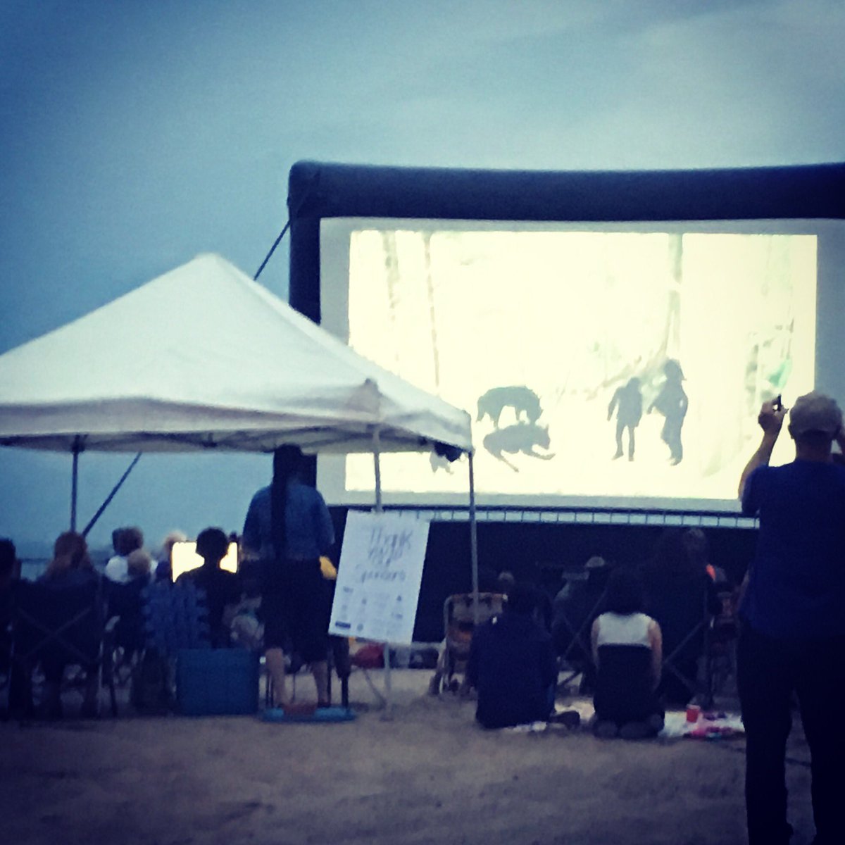 FabfilmfestCa's tweet photo. Perfect night for outdoor film on @SaubleBeachON #FilmFestival #ffff2017 fabfilmfest.ca #film #imaginenative https://t.co/N4yf3UXUBz