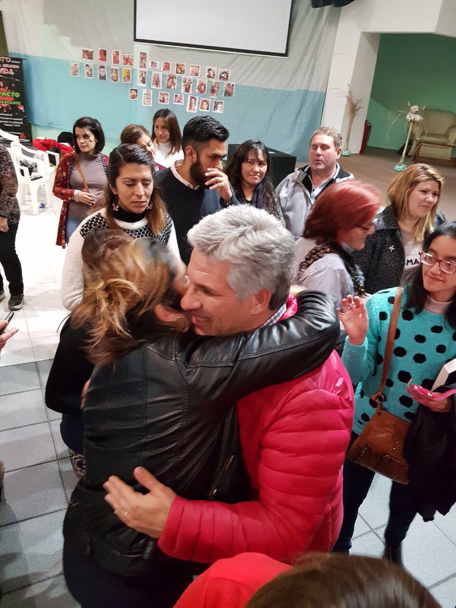 claudiojpoggi's tweet photo. Este sábado, participe de la reunión de la Iglesia Evangélica "Centro de Alabanza" de la Ciudad de San Luis. Gracias por la invitación. https://t.co/1cJbJQnQMS