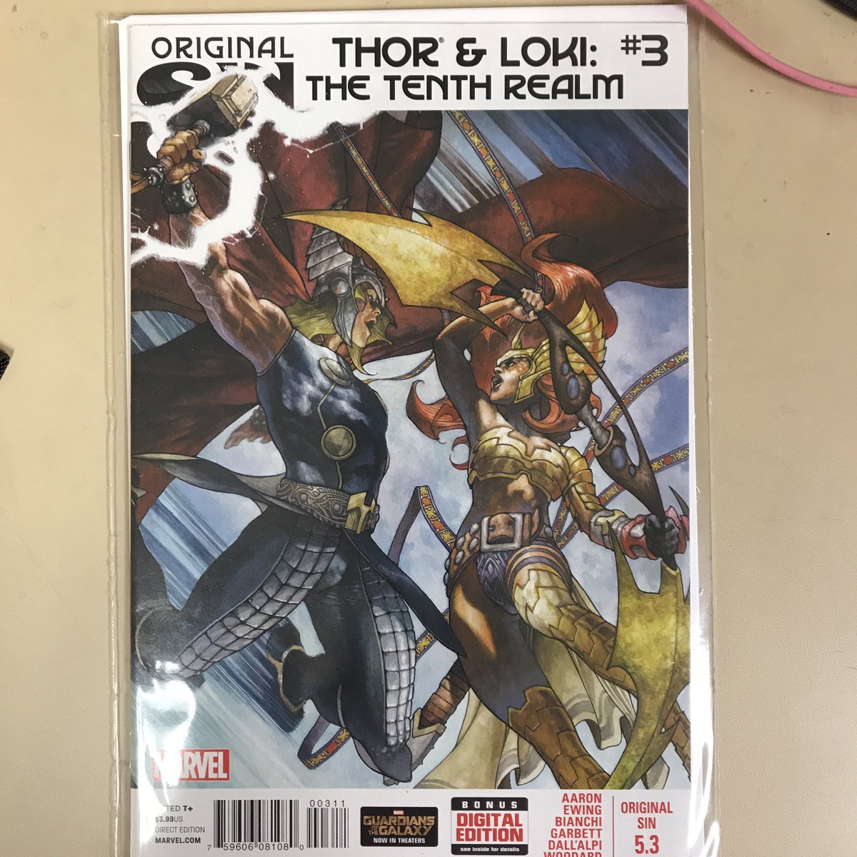 Vhamphirah96's tweet photo. #new #collection @Marvel #originalsin #issue #3 @nwoodard #simoneperuzzi #jasonkeith @JoeQuesada #danbuckley #alanfine https://t.co/H0s7jzr6jq